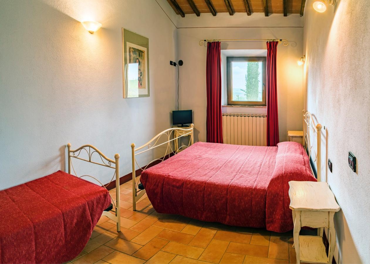 Agriturismo Bagnolo ปีเอนซา ภายนอก รูปภาพ